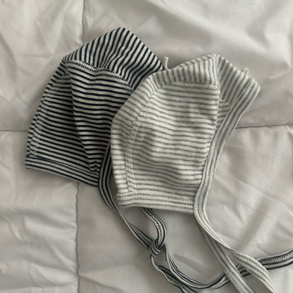 Organic baby bonnets - Black and Gray